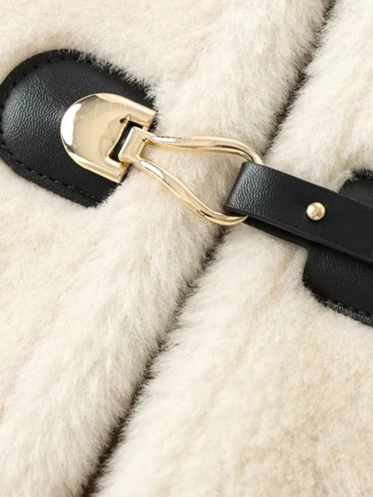 Luma – Toggle Fur Jacket