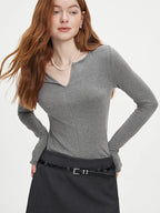 Claire – Slim V-Neck Knit Top