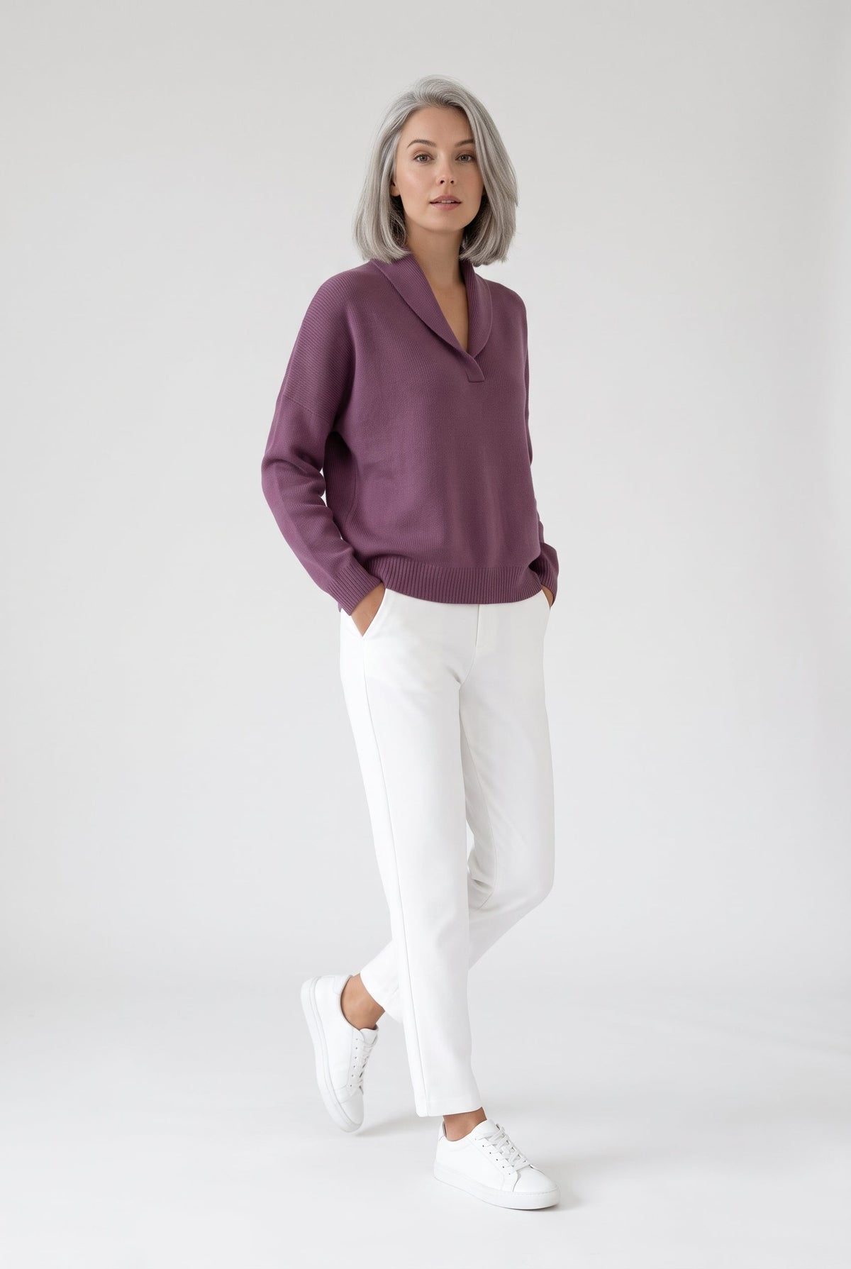 Sweater – women's relaxed ribbed V-neck