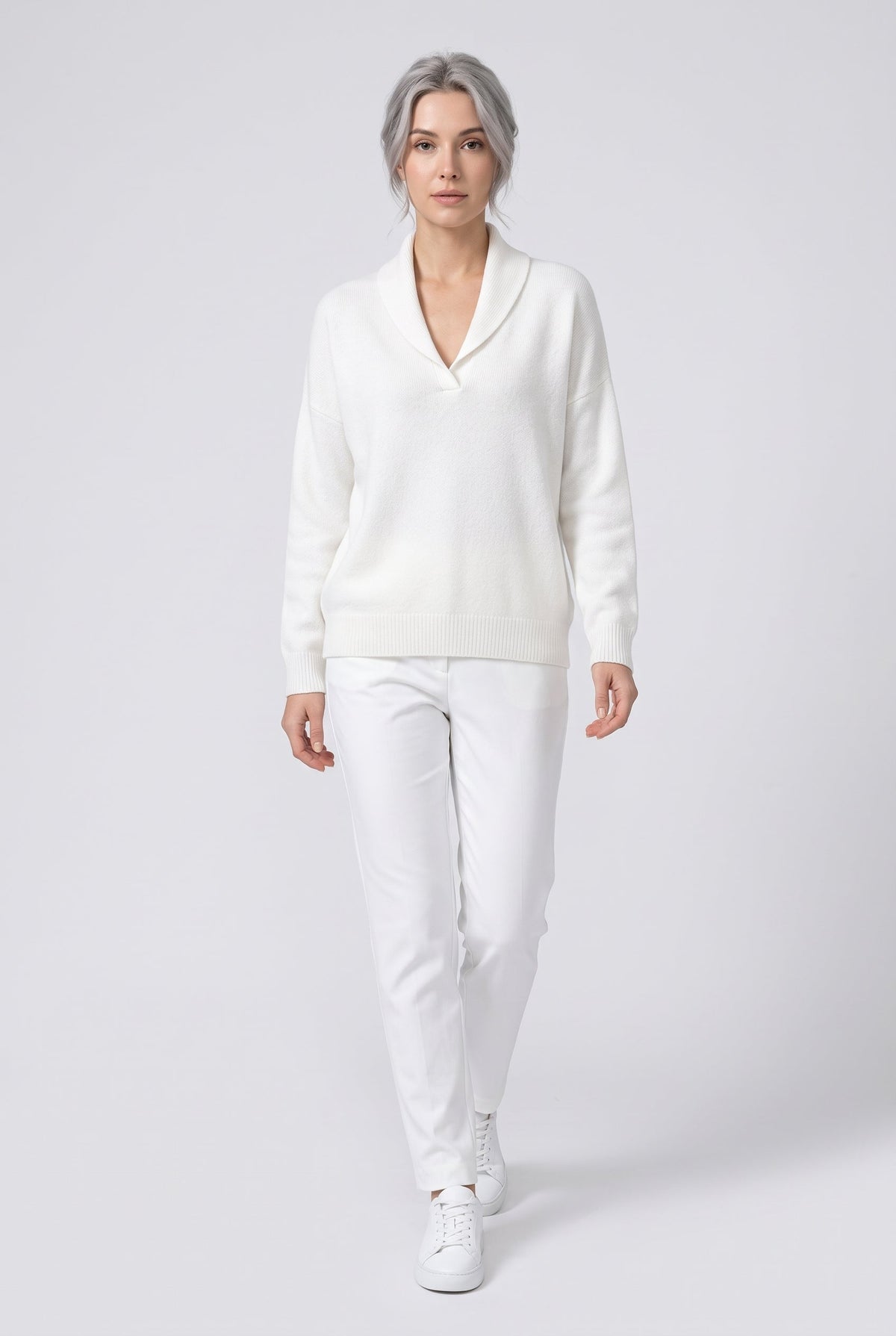 Sweater – women's relaxed ribbed V-neck